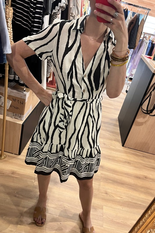 robe blanche motif