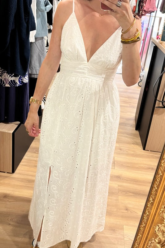 Robe longue blanche brodée